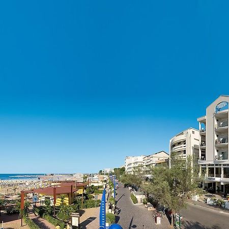Hotel Prestige Cattolica Exteriör bild